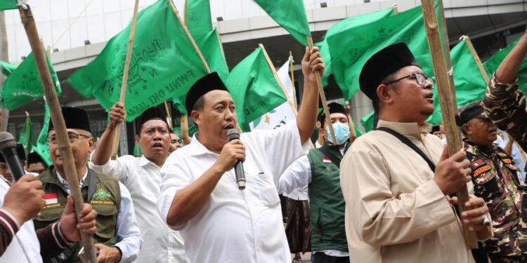 PKB Turun Gunung! Ribuan Santri dan Kader NU Geruduk Trans7 Bela Marwah Ulama