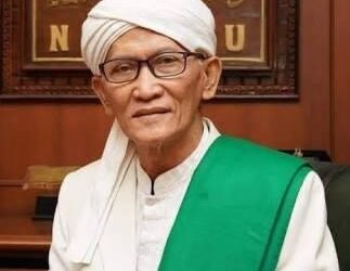 Membaca Gestur Politik KH Miftachul Akhyar dalam Resolusi Konflik PBNU