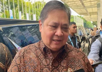 Menko Perekonomian Airlangga Hartarto berbicara dalam acara FEKDI x IFSE 2026 di Jakarta