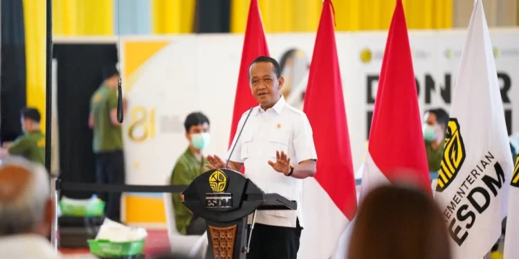 Menteri ESDM Bahlil Lahadalia memaparkan capaian PNBP minerba dan perbaikan harga komoditas