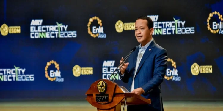 Menteri ESDM Bahlil Lahadalia membuka Electricity Connect 2026 di ICE BSD, Tangerang