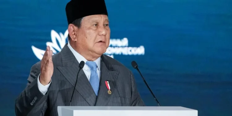 Menteri ESDM Bahlil Lahadalia mendampingi Presiden Prabowo Subianto di Eastern Economic Forum ke-11 di Vladivostok, Rusia