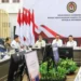 Menko PMK Pratikno memimpin Rapat Koordinasi Tingkat Menteri Kesiapan Implementasi Wajib Halal di Kantor Kemenko PMK, Jakarta