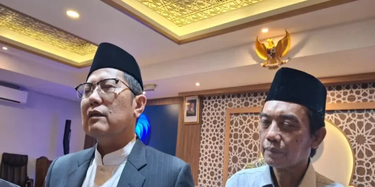 Kiai Cholil dari MUI menegaskan pentingnya ketepatan sertifikasi halal di tengah dominasi jalur self-declare UMKM menjelang Wajib Halal Oktober 2026