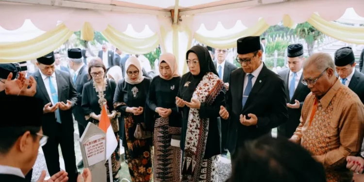Ziarah HUT ke-81 Pertambangan dan Energi, Wamen ESDM Tekankan Keberlanjutan Warisan Kebijakan Pendahulu