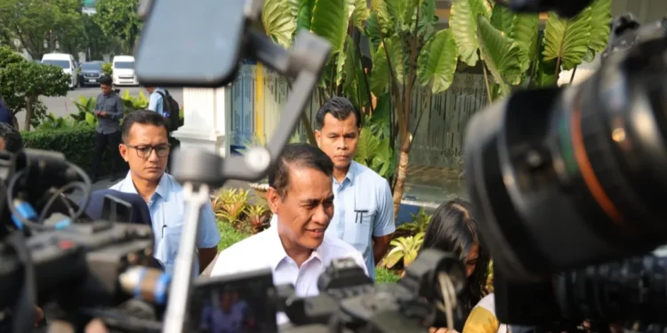Menteri Pertanian Andi Amran Sulaiman usai Rapat Terbatas di Istana Negara Jakarta membahas pangan dan biodiesel B50