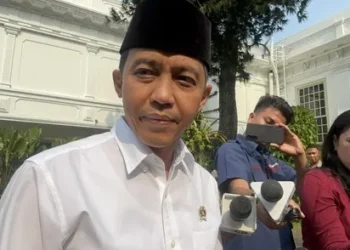 Menhut Raja Juli Antoni di Kompleks Istana Kepresidenan, Jakarta, Kamis (24/9/2026).