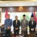 Menteri Haji dan Umrah Mochamad Irfan Yusuf bersama Menteri Dalam Negeri dalam pertemuan sinkronisasi data jamaah haji di Kantor Kemendagri Jakarta