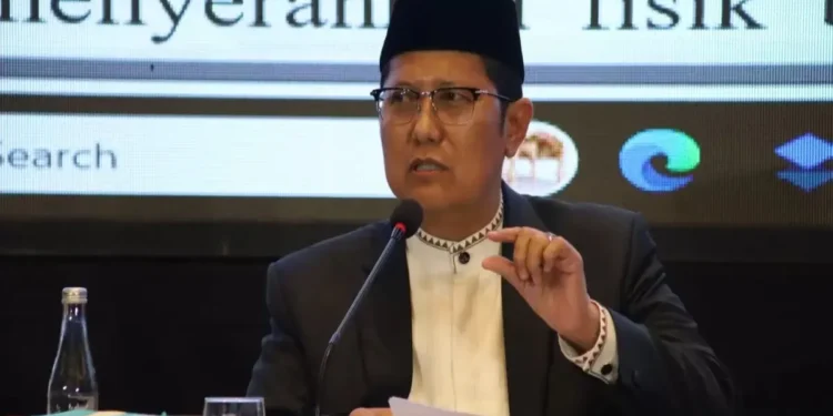 Ketua BPH DSN MUI KH M Cholil Nafis saat menjadi narasumber Seminar Nasional Ekonomi Syariah 2026
