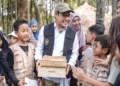 Menko Muhaimin saat mengunjungi Pesan Trend di Kabupaten Bandung, Jawa Barat, untuk mendorong pesantren sebagai ruang pemberdayaan dan kemandirian masyarakat.