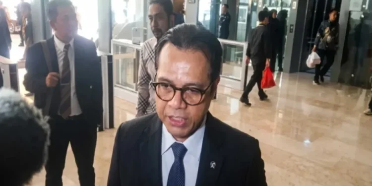 Wakil Menteri Komdigi Nezar Patria saat ditemui di Kompleks Parlemen